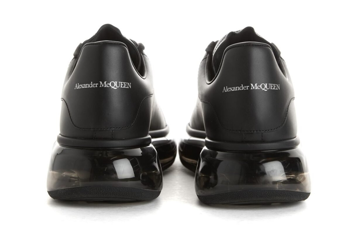 Alexander McQueen Oversized Black Shiny Sole - Image 5