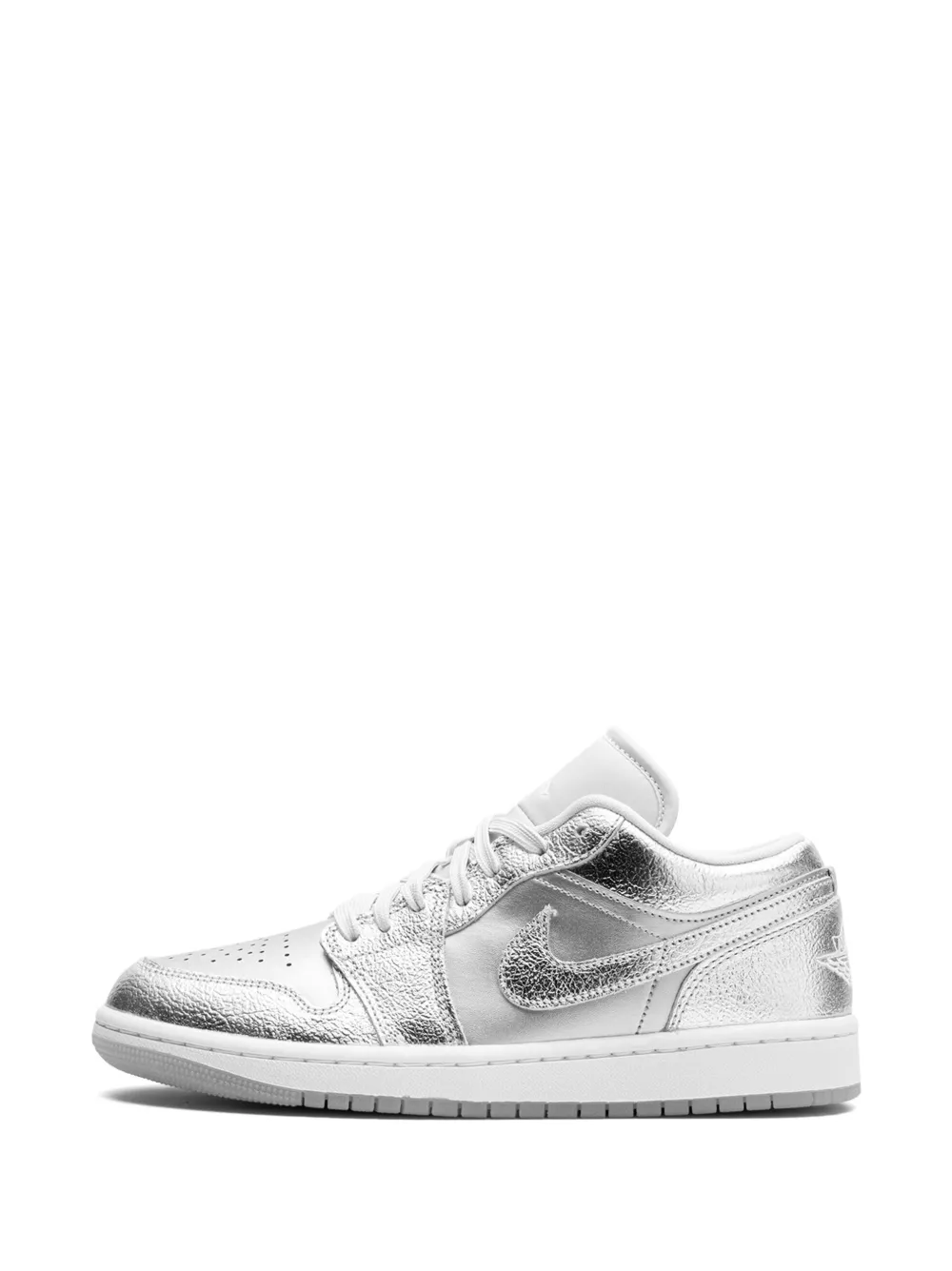 Jordan 1 Low SE Metallic Silver - Image 5