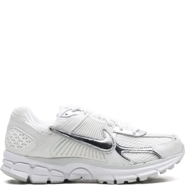 Nike Zoom Vomero 5 Chrome Toe