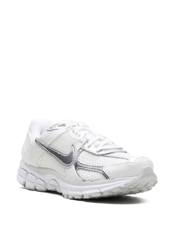 Nike Zoom Vomero 5 Chrome Toe - Image 2