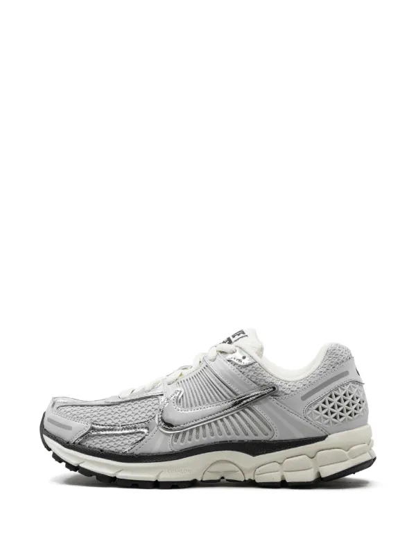 Nike Zoom Vomero 5 Photon Dust Metallic Silver - Image 3