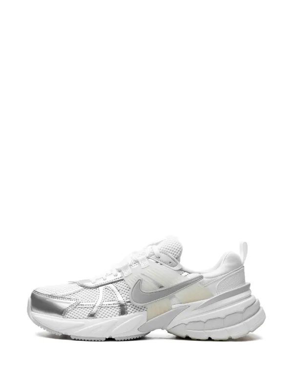 Nike V2K Run Metallic Silver White - Image 4