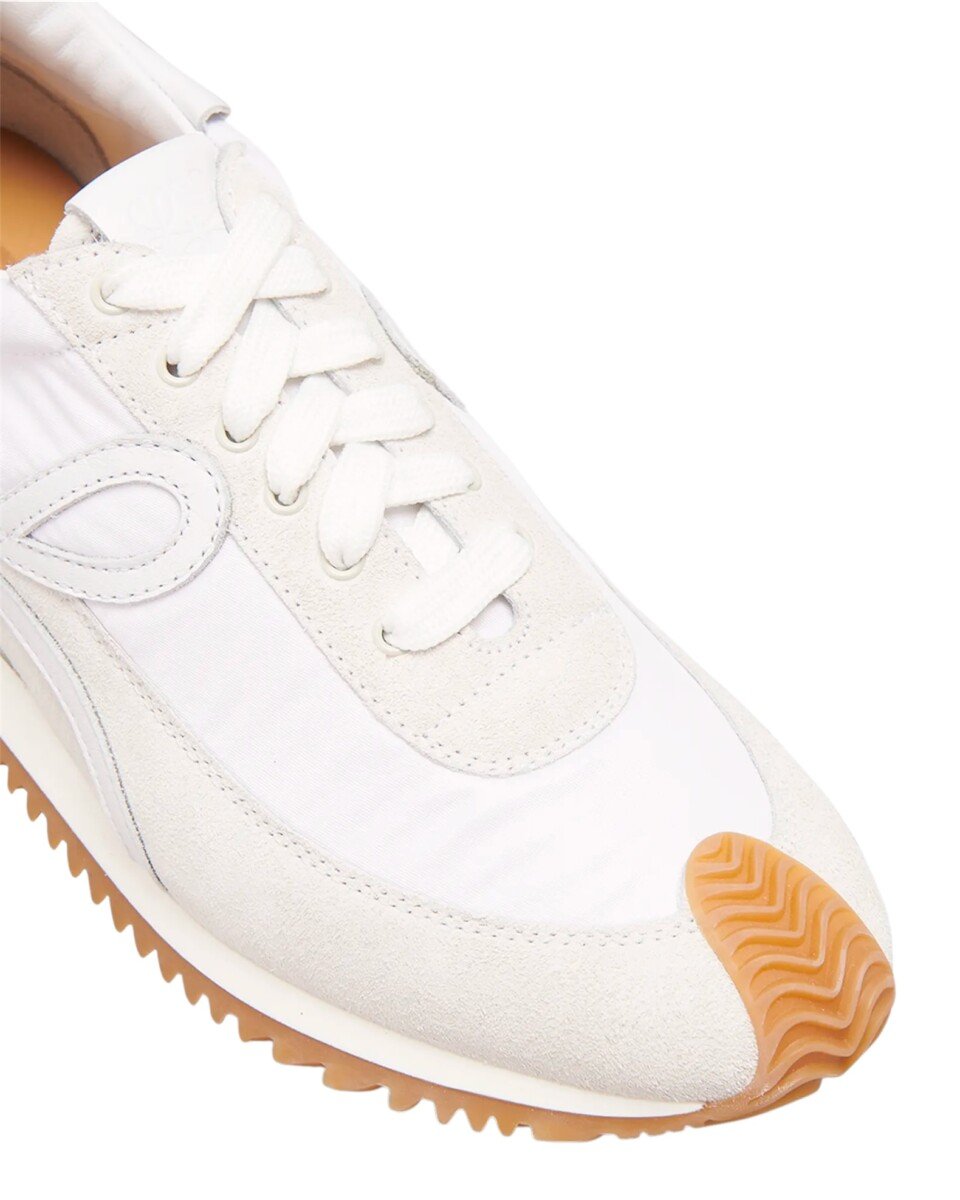 Loewe Flow Runner Low White Light Grey Gum - Image 4